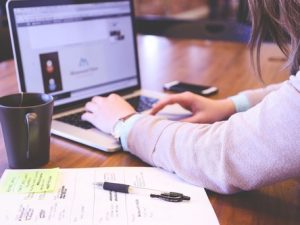 Bruk CRM for bedre kunderelasjoner i design-virksomheten